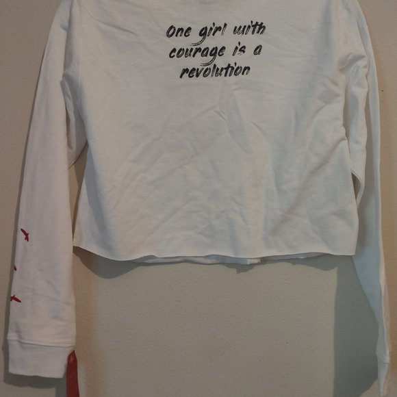 Girl Rising Crop Graphic Long Sleeve T-Shirt White - Picture 4 of 5